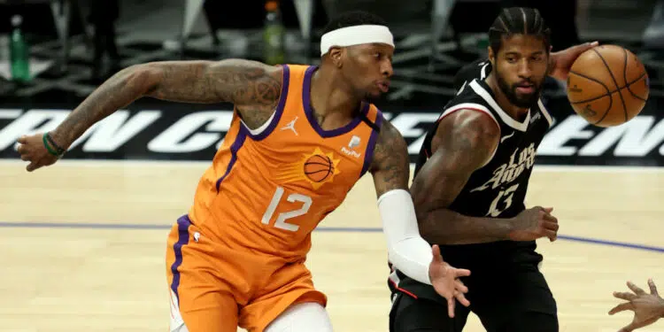 Clippers vencem Suns e diminuem desvantagem na série (Crédito: GettyImages)