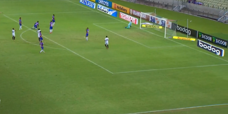 Fortaleza e Sport duelaram no Campeonato Brasileiro (Crédito: Transmissão Premiere - 13/06/2021)