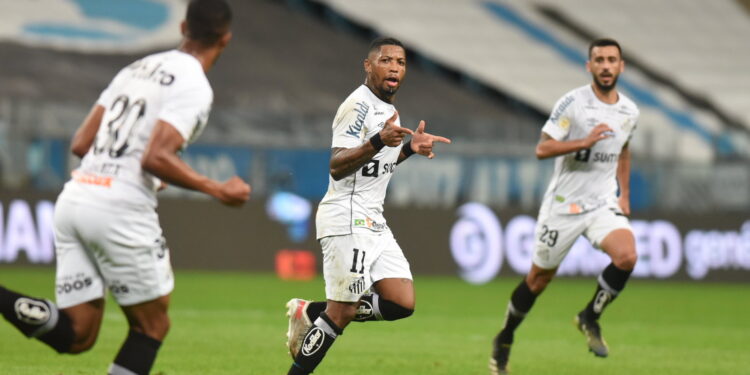 Marinho brinca com ‘lei do ex’ e comemora ponto do Santos: “Estamos evoluindo” (Crédito: Ivan Storti/Santos FC/Flickr)