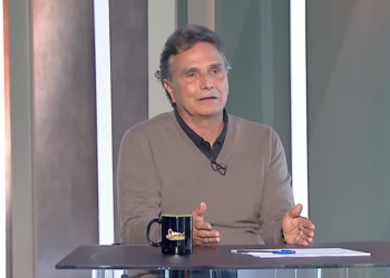 “Emerson Fittipaldi foi o mais importante piloto do Brasil”, diz Nelson Piquet (Crédito: Transmissão/ TV Brasil)
