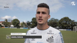 Santos anuncia contratação do zagueiro Danilo Boza (Crédito: Reprodução/ OneFootball)