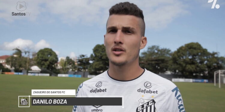 Santos anuncia contratação do zagueiro Danilo Boza (Crédito: Reprodução/ OneFootball)