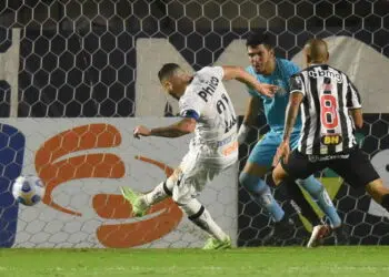 Santos vence Atlético e sobe na tabela do Brasileirão (Crédito: Ivan Storti/Santos FC/Flickr)