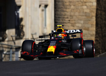 Sergio Pérez lidera segundo treino livre do GP do Azerbaijão (Crédito: GettyImages)