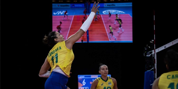 Brasil e Estados Unidos duelaram na Liga das Nações de Vôlei (Crédito: FIVB / Fotos Públicas)