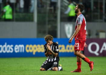 Guga foi visto aglomerando e Atlético-MG estuda notificação ao jogador na véspera de decisão na Libertadores (Crédito: GettyImages)