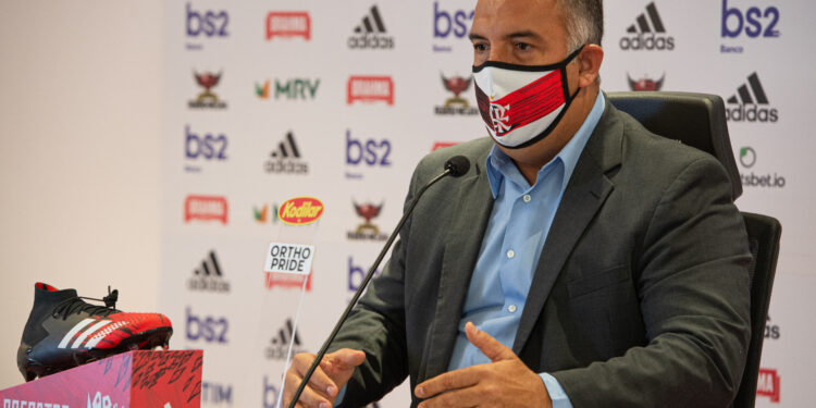 Marcos Braz, diretor de futebol do Flamengo durante entrevista coletiva (Crédito: Alexandre Vidal/Flamengo)