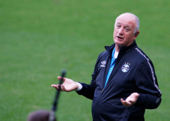Felipão não terá Douglas Costa e Diego Souza na Copa do Brasil (Crédito: GettyImages)