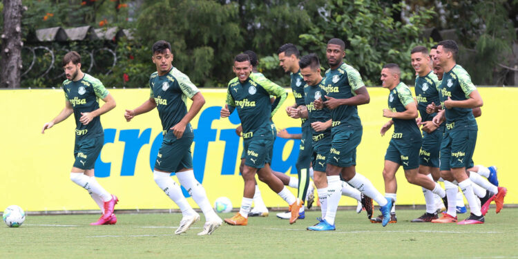 Abel Ferreira tenta manter o elenco do Palmeiras (Crédito: Cesar Greco/Palmeiras / Flickr)