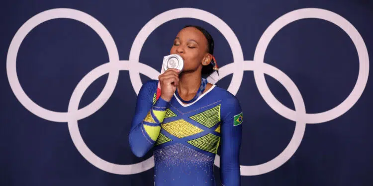 Rebeca Andrade fez história com o Brasil nas Olimpíadas de Tóquio (Crédito: GettyImages)