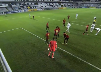 Santos e Sport duelaram no Brasileirão (Crédito: Transmissão Premiere - 30/06/2021)