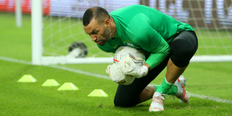 Weverton se lesiona em treino da Seleção Brasileira (Crédito: Getty Images)