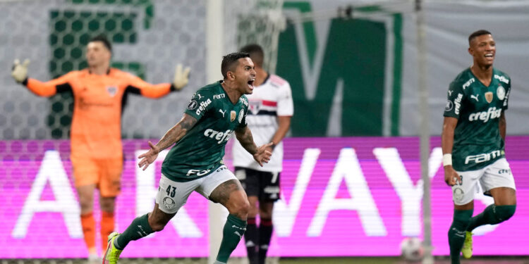 Dudu avalia classificação do Palmeiras na Libertadores: “Time focado no objetivo” (Crédito: GettyImages)