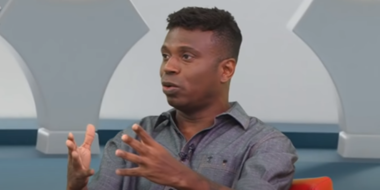 Edílson Capetinha diz que seria titular no novo PSG (Crédito: Transmissão TV Bandeirantes)