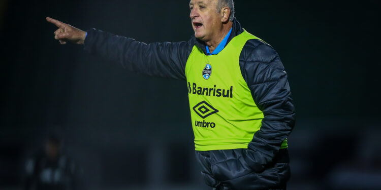 Felipão comenta vice-lanterna do Grêmio no Brasileirão (Crédito: Lucas Uebel / Grêmio)