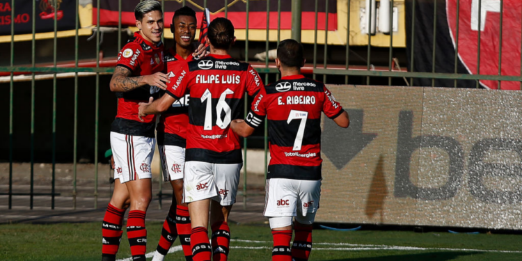 Flamengo supera Sport e diminui distância para o G-4 do Brasileirão (Crédito: GettyImages)