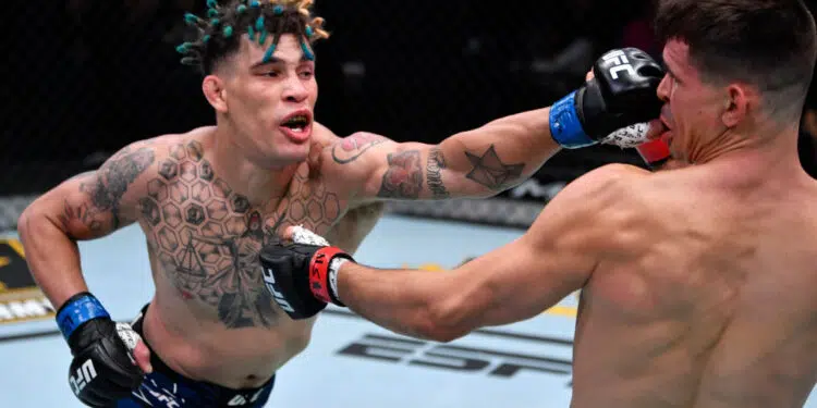 UFC: Lutador americano impede que seu carro seja roubado em posto de gasolina (Crédito: GettyImages)