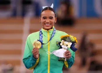 Rebeca Andrade abriu o jogo sobre medalha de ouro para o Brasil nas Olimpíadas (Crédito: GettyImages)