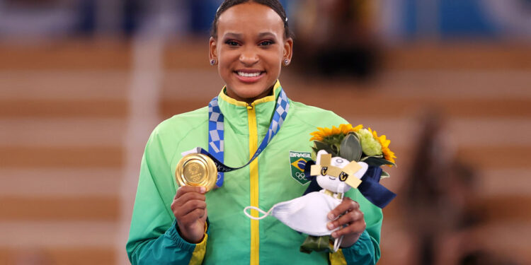 Rebeca Andrade abriu o jogo sobre medalha de ouro para o Brasil nas Olimpíadas (Crédito: GettyImages)