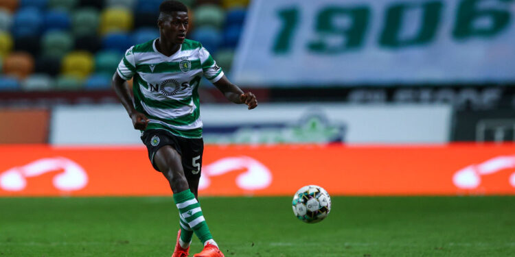 Nuno Mendes é o novo reforço do PSG (Crédito: GettyImages)
