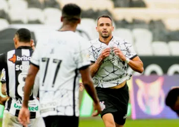 Renato Augusto comemorando seu primeiro gol com a camisa do Corinthians desde seu retorno, diante do Ceará (Crédito: Rodrigo Coca/Agência Corinthians/Fotos Públicas)