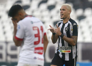 Botafogo busca virada contra Náutico na série B do Brasileirão (Crédito: Vitor Silva/ Botafogo)