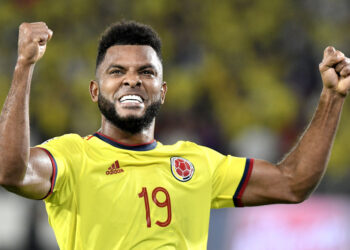 Colômbia e Chile se enfrentaram nas Eliminatórias (Crédito: GettyImages)