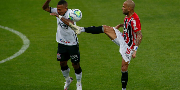 Daniel Alves não é mais jogador do São Paulo (Crédito: GettyImages)