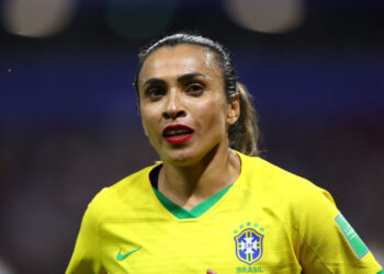 Marta, com a camisa da Seleção Brasileira durante a passagem pela Paraíba (Crédito: GettyImages)