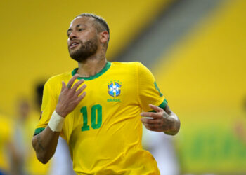 Neymar desabafa após vitória do Brasil: “Não sei mais o que faço com essa camisa para a galera respeitar” (Crédito: GettyImages)