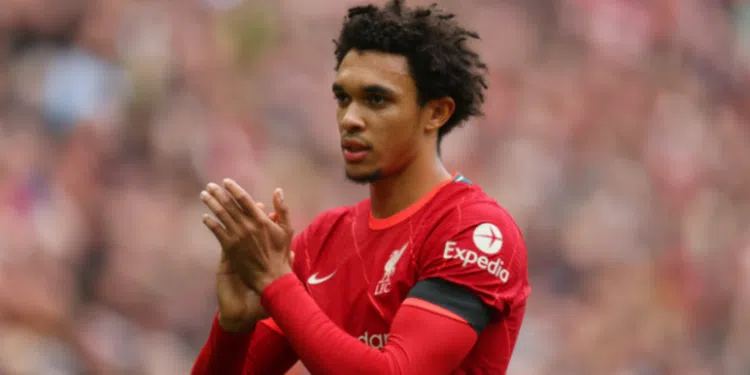 Alexander-Arnold exalta torcida do Flamengo (Crédito: Getty Images)