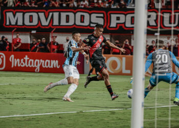 Atlético-GO e Grêmio duelaram no Campeonato Brasileiro (Crédito: Bruno Corsino / ACG / Flickr)