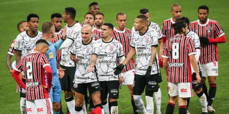 São Paulo e Corinthians se enfrentam no Brasileirão (Crédito: Getty Images)