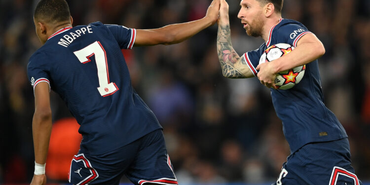 Messi marca duas vezes na vitória do PSG sobre o RB Leipzig (Crédito: Getty Images)