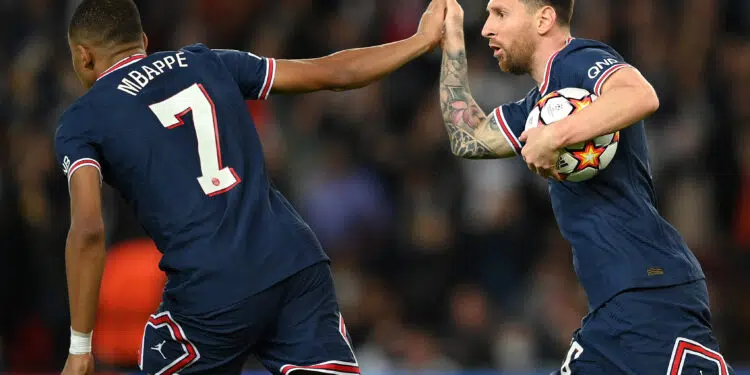 Messi marca duas vezes na vitória do PSG sobre o RB Leipzig (Crédito: Getty Images)