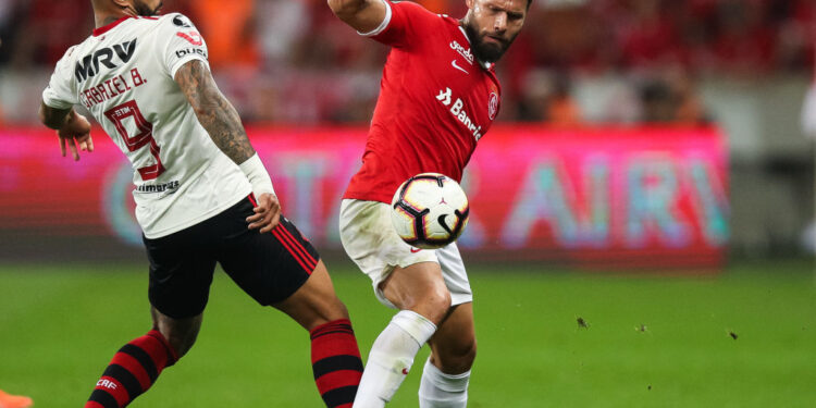 Jorge Jesus e Gabigol já se estranharam com Rafael Sobis (Crédito: GettyImages)