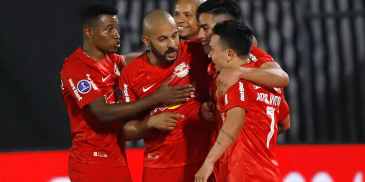 RB Bragantino bate recorde de vitórias consecutivas como visitante na Copa Sul-Americana (Crédito: GettyImages)