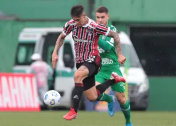 São Paulo fica só no empate contra a Chapecoense (Crédito: Flickr - Rubens Chiri / saopaulofc.net)