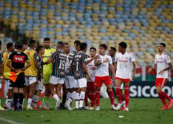 Paulo Victor originou toda a confusão entre jogadores do Internacional e Fluminense (Crédito: GettyImages)