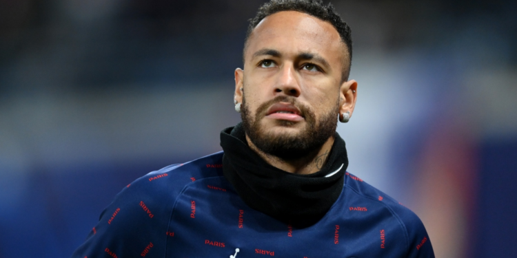 Neymar vem sendo alvo de inúmeras críticas no PSG (Crédito: GettyImages)