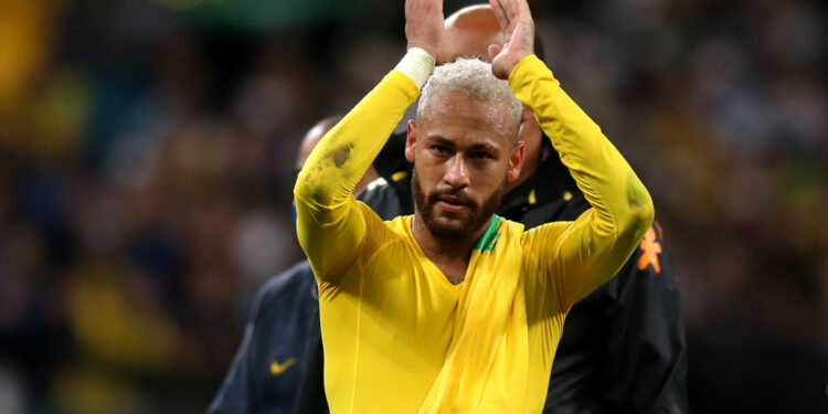 Neymar lançará documentário sobre bastidores da relação com pai e filho (Crédito: GettyImages)