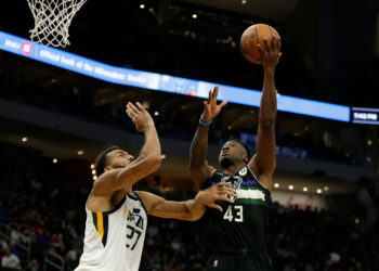 NBA: Utah Jazz supera Milwaukee Bucks, que perde a terceira seguida (Crédito: GetttyImages)
