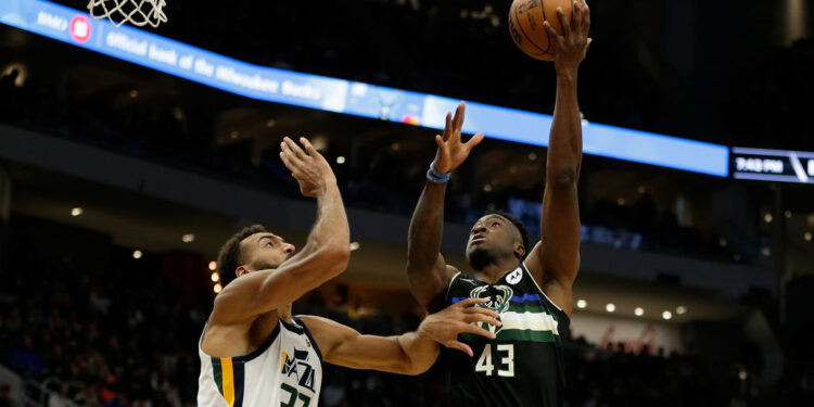 NBA: Utah Jazz supera Milwaukee Bucks, que perde a terceira seguida (Crédito: GetttyImages)
