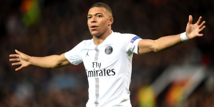 Mbappé, jogador do PSG que pode ter o futuro no Real Madrid interferido por Zidane (Crédito: GettyImages)