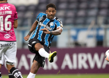 Jean Pyerre está de saída do Grêmio, mas ainda não sabe se irá jogar no Athletico-PR (Crédito: GettyImages)