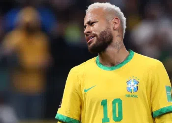 Neymar voltou a ser alvo de críticas e pai do craque respondeu; veja! (Crédito: GettyImages)