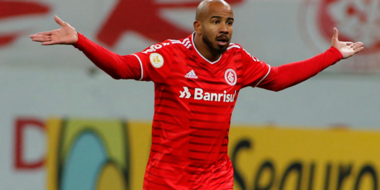 Internacional e São Paulo tentam fazer troca de jogadores (Crédito: GettyImages)
