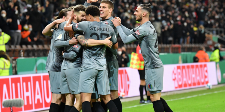 St. Pauli surpreende e elimina o Borussia Dortmund da Copa da Alemanha (Crédito: Getty Images)