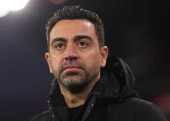 Xavi abriu o jogo sobre enfrentar o Real Madrid de Vinicius Jr em seu primeiro clássico pelo Barcelona (Crédito: GettyImages)