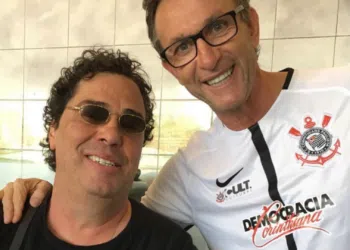 Craque Neto homenageando Casagrande e a Democracia Corinthiana (Crédito: Reprodução/Instagram)